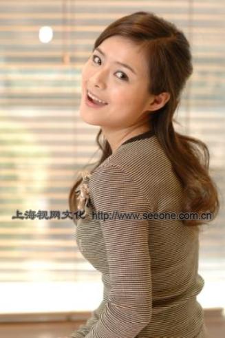 上海电视台主持人：陈辰